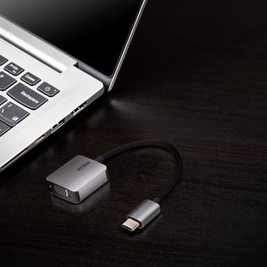 USB-C to VGA Adapter
